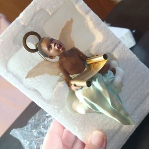 Retired 1998 Thomas Blackshears ornament